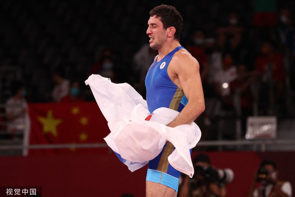 奥运金牌摔跤男子自由式74公斤级俄罗斯奥委会选手夺冠