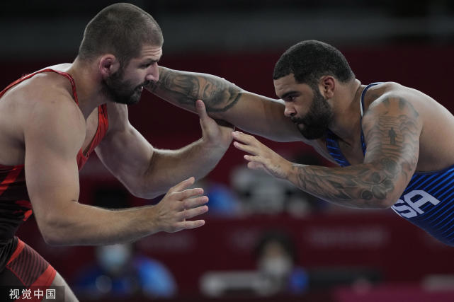 奥运金牌-摔跤男子自由式125公斤级 美国选手夺冠