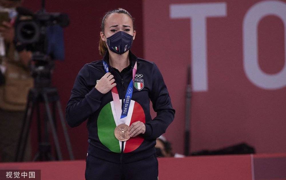 空手道组手75公斤级布萨10险胜夺金36岁老将摘银