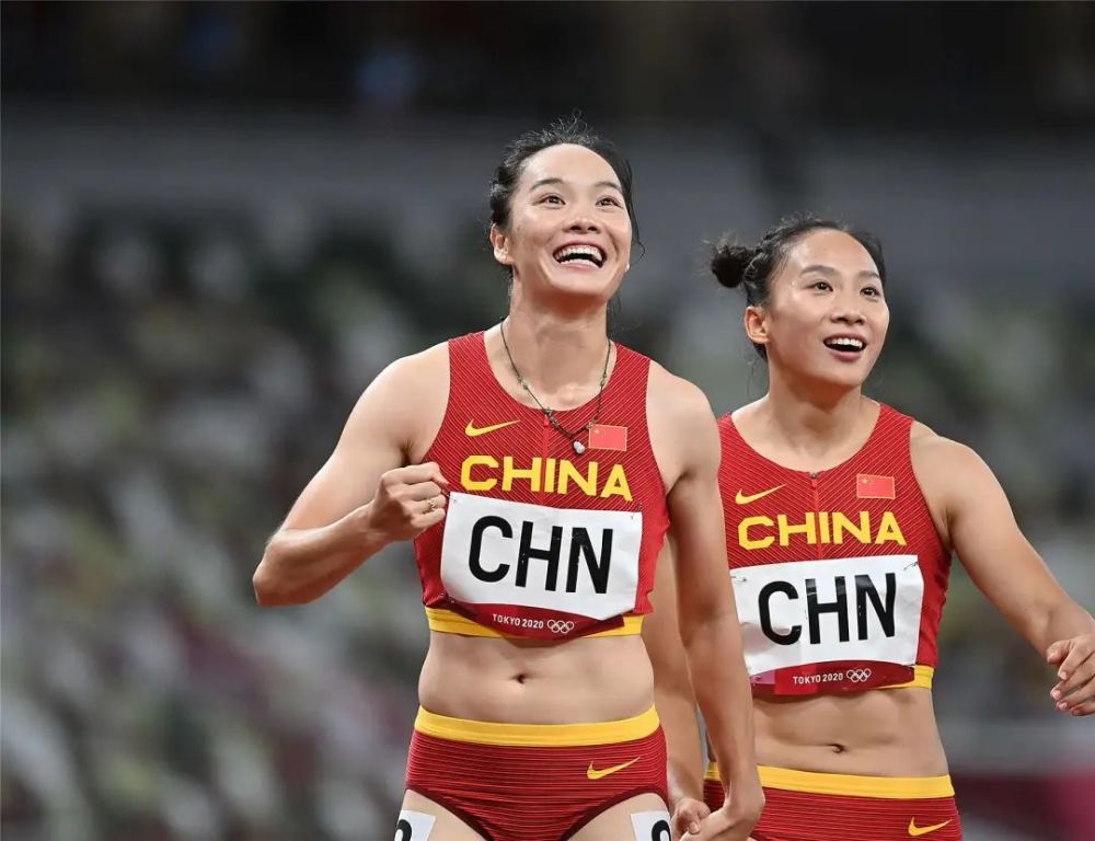 決賽第六,韋永麗心願達成!中國女子4×100米接力創造歷史突破