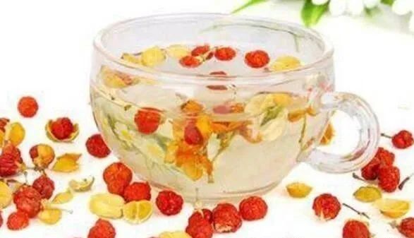 1,合欢花直接泡水喝,能治失眠,而且治疗失眠的效果特别好,在需要的