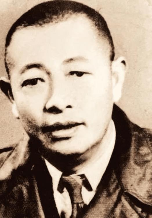 打过刘嘉玲的黑帮大佬胡须勇,身亡警察来吊唁,他到底有何本事