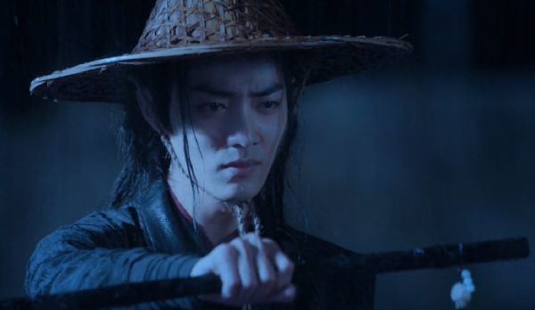 陈情令:穷奇道雨夜,魏婴看着雨中的蓝湛,伤心难过到颤抖