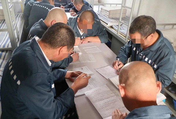 上海青浦监狱揭秘服刑人员的一天:朝六晚九,有人成玉雕大师