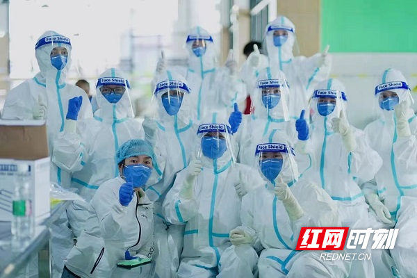 古丈县医务人员白衣执甲逆行出征