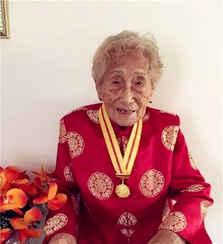 抗日名将陈中柱身中6弹牺牲妻子冒险取回其头颅为之守节76年