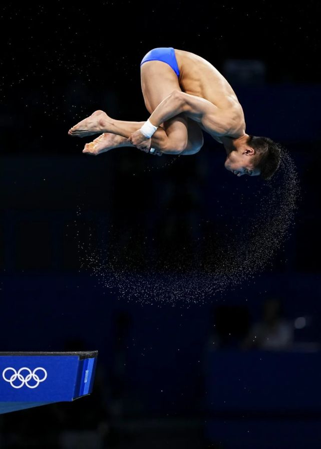 中国跳水梦之队yyds|中国跳水梦之队|跳水|雅各布·布雷默|泳池