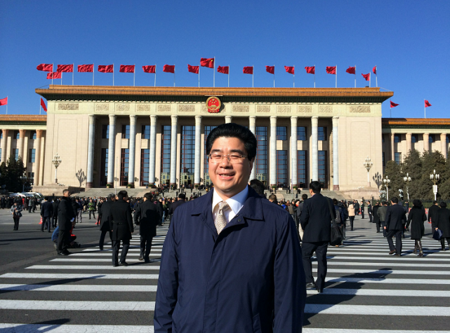 【百年百瞬 回望初心66】胡季强:愿用毕生守护民众生命健康