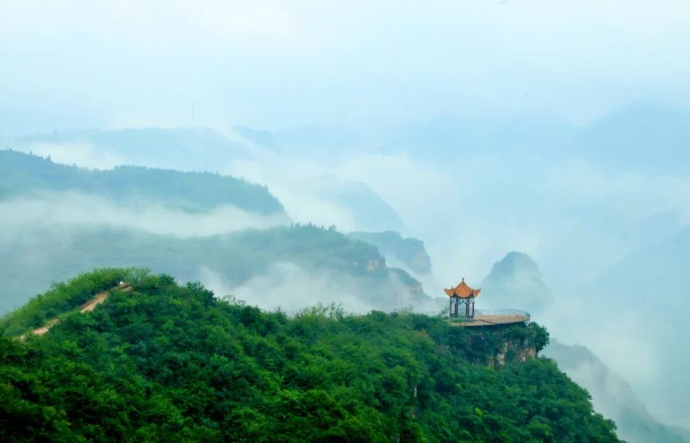 记新安八景——荆紫生岚