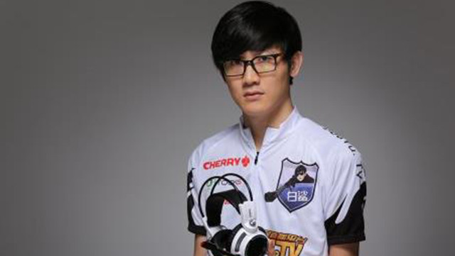 浅谈三大狙神白鲨70kg马哲之间的恩怨情仇