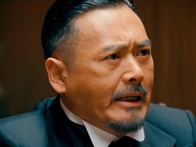 让子弹飞黄四郎误杀夫人后师爷偷偷举枪究竟是要跟谁拼命