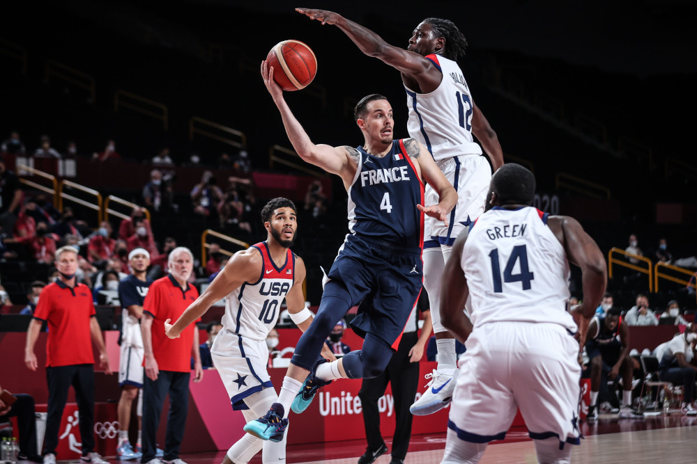 东京奥运会篮球男子决赛美国队夺冠