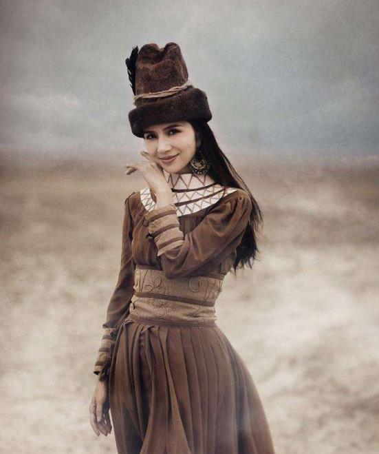 内蒙古也有"楼兰美女",是契丹女人,25岁,被称千年古墓睡美人