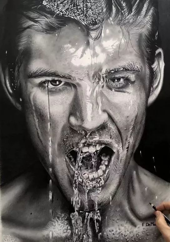 意大利艺术家的素描,出神入化,这是要逆天呀