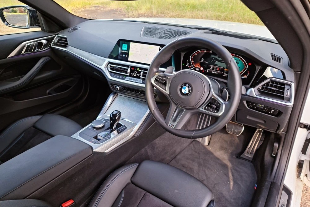 2021款宝马4系420i m运动版:带有最具争议的前脸格栅_腾讯新闻