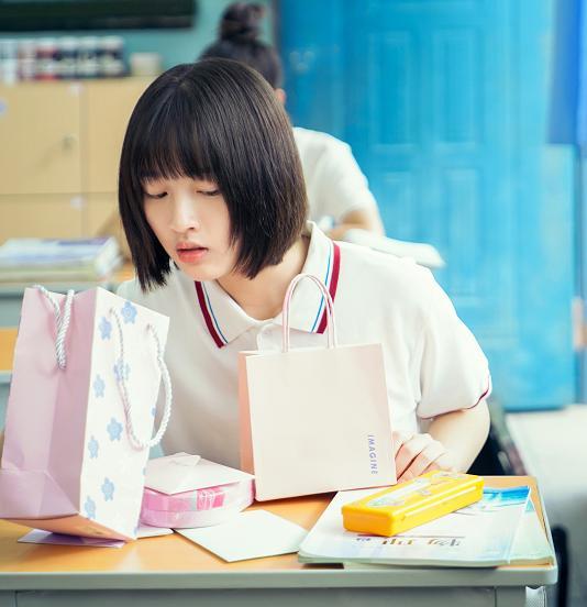 时代峰峻签约的两位女艺人她们的现状如何