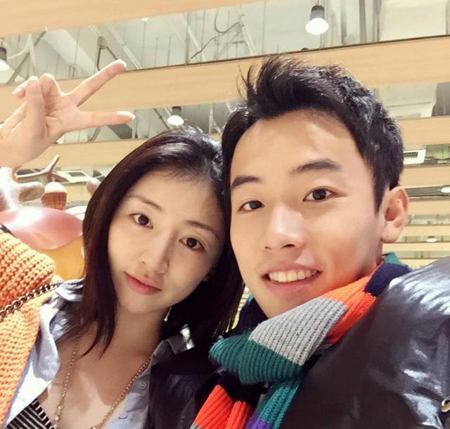 奥运五冠王邹凯再得一子,妻子周捷晒b超单宣布怀二胎