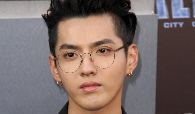 从归国四子到朝阳牢狱,吴亦凡真是把一手好牌打的稀烂