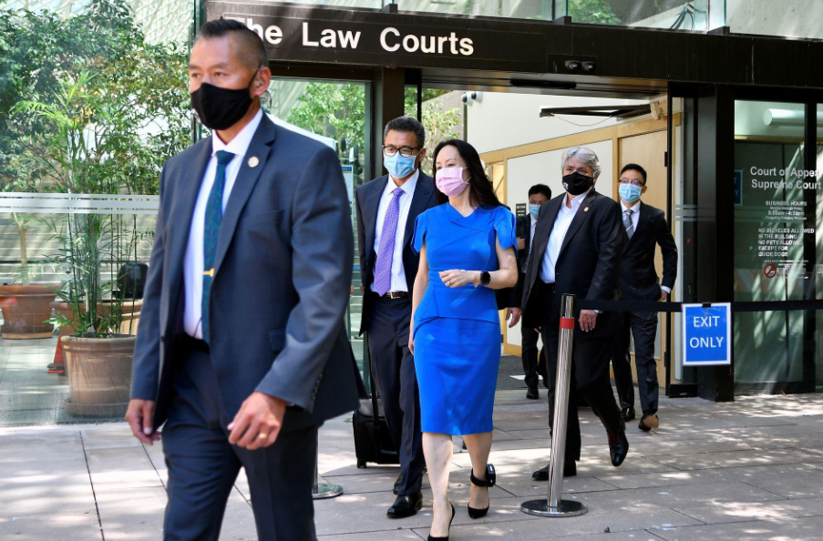 终于能回中国了加拿大最后阶段庭审孟晚舟戴电子脚镣微笑出门