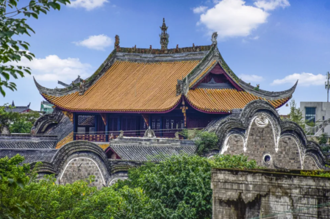 客家风俗,构成了洛带一道独特的文化风景线,让你大饱"眼福",一览古镇