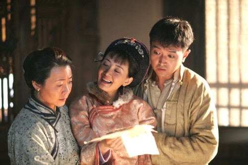 《闯关东》里"偏爱秀儿"的婆婆:四个儿媳,她都"辜负"了