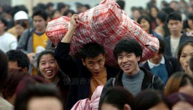 东北三省总人口_七普数据显示:十年间我国东北地区的三省份总人口数量流失惊