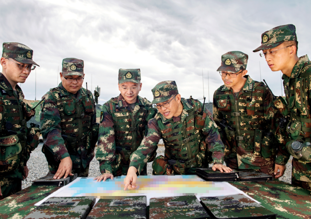 最美新时代革命军人导弹旅长周勇坤要让敌人时时做噩梦