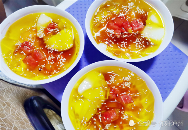 夏天这样自制凉糕冰粉进行混搭操作简单全家老少都喜欢