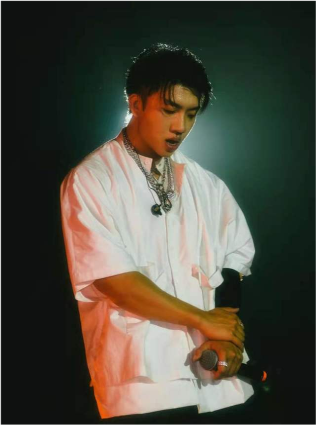 杨和苏与女友张馨月官宣分手江湖之大各自安好吧