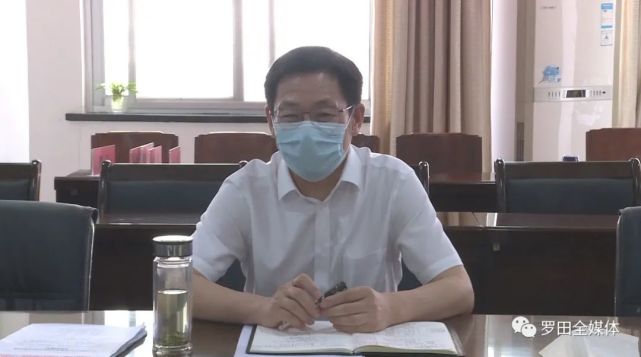 黄冈市委常委组织部部长何飞到罗田县督查疫情防控工作