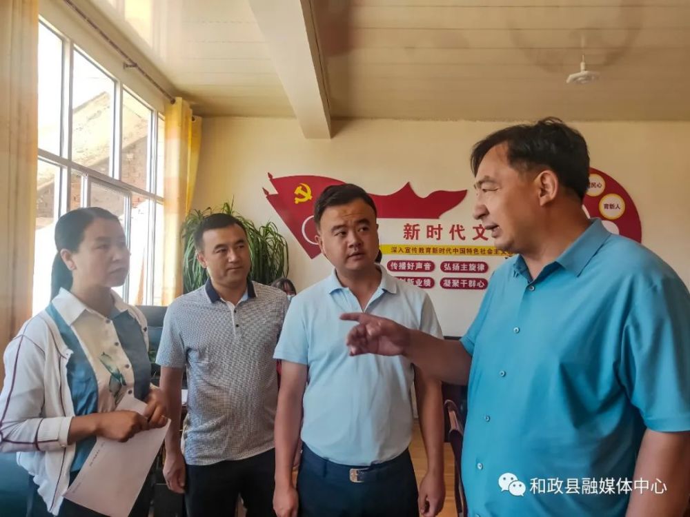 马寿龙指出,当前疫情形势复杂严峻,各乡镇,各部门要