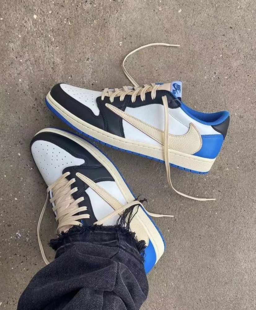 travisscott上脚联名新款还有倒钩要发售