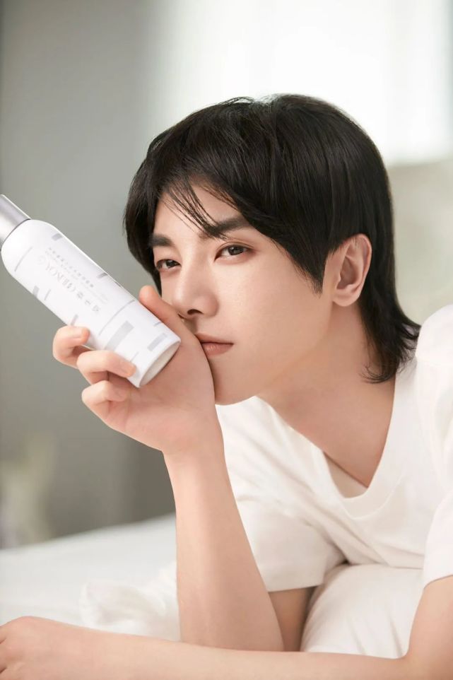 养生堂喷雾大片绽放奥运会,携代言人华晨宇刷屏!