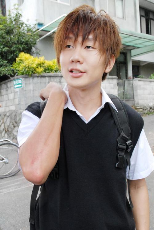 "新加坡炮王"林俊杰的猎艳日记