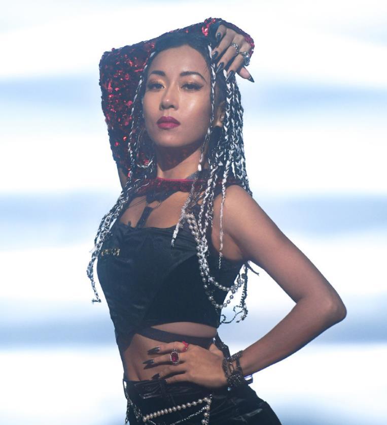 吉克隽逸和前男友分手内幕曝光交往6年不愿结婚生子对方闪婚