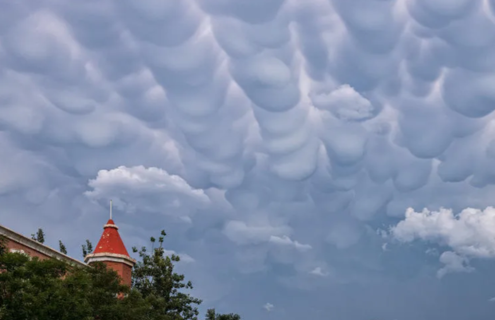 河北出现罕见的"石头云",是什么征兆?