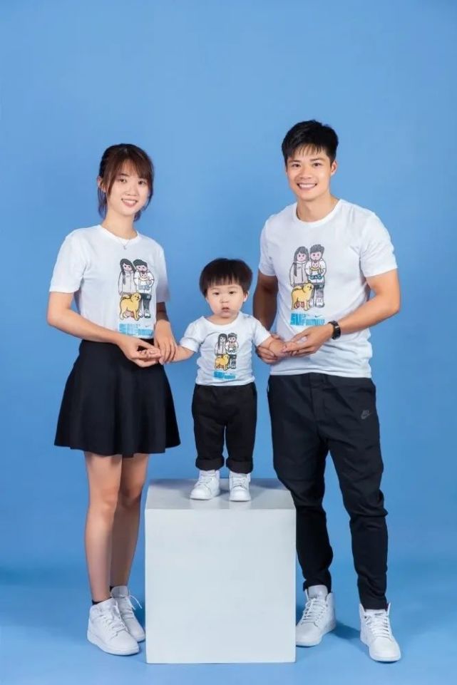 "中国飞人"苏炳添爱情曝光,16年从校服到婚纱的长跑