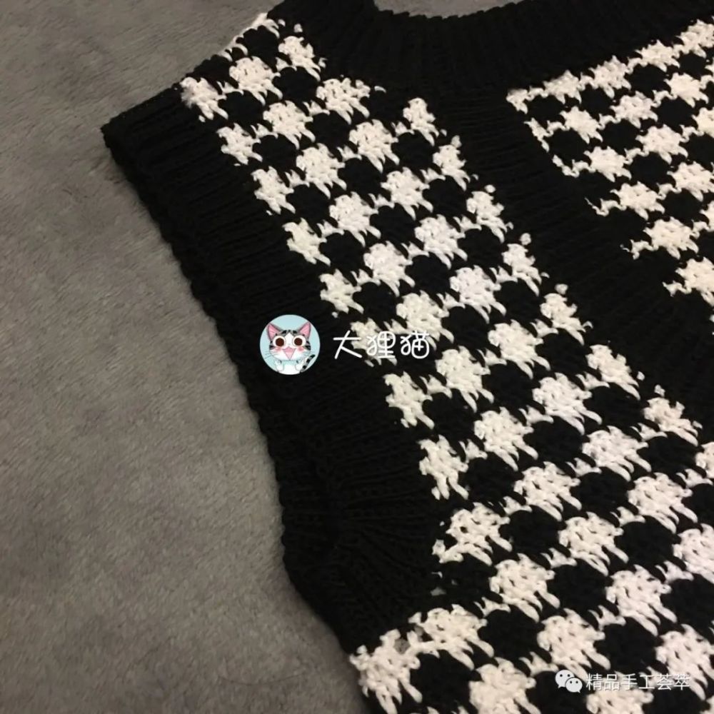 精致大牌的"千鸟格"小背心的详细织法教程