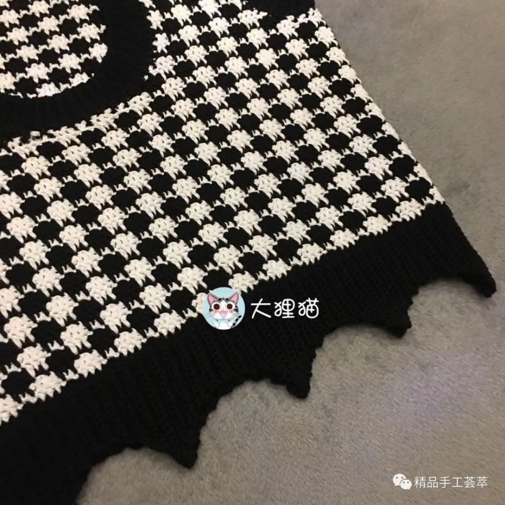 精致大牌的"千鸟格"小背心的详细织法教程