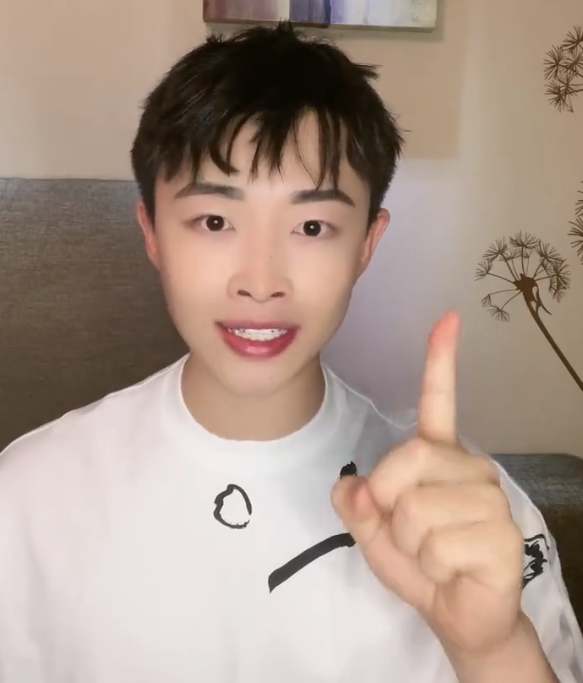 谢明皓实名举报林俊杰潘玮柏吸毒一事,有三大误区,很多人都错了