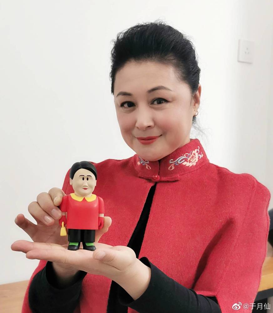 于月仙的亲弟,本山传媒艺术总监刘双平的助理于英杰表示他也是刚刚