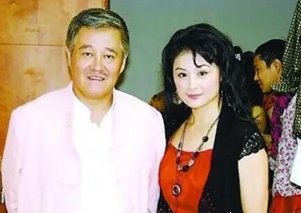 谢大脚扮演者于月仙车祸去世翟天临小沈阳等发文悼念