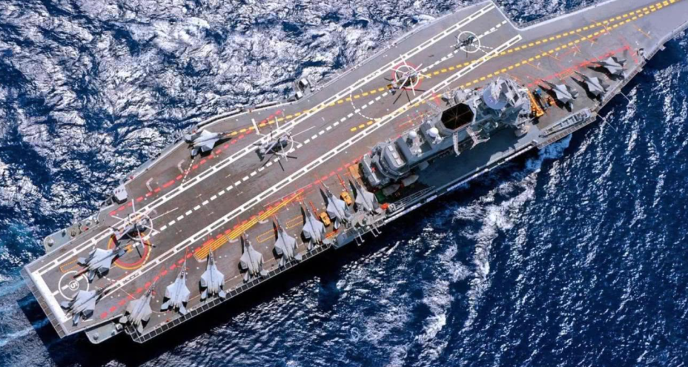 辽宁舰现身台湾东部海域台军紧急派出军舰进行监视物理初三热学