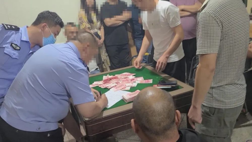 无视疫情防控 多人聚众赌博 周至公安:拘留!