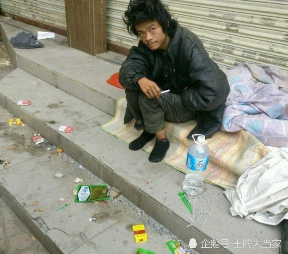 自甘堕落的三和大神是怎么诞生的,当初的他们也是意气风发的少年_腾讯