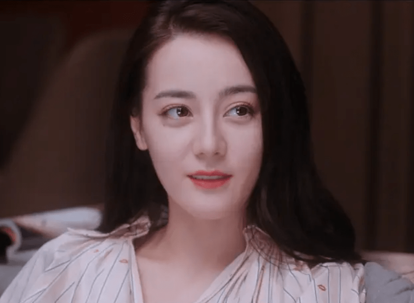 热巴又为新戏瘦成纸片人虎牙包子脸回不来了高雯堪称最后颜巅