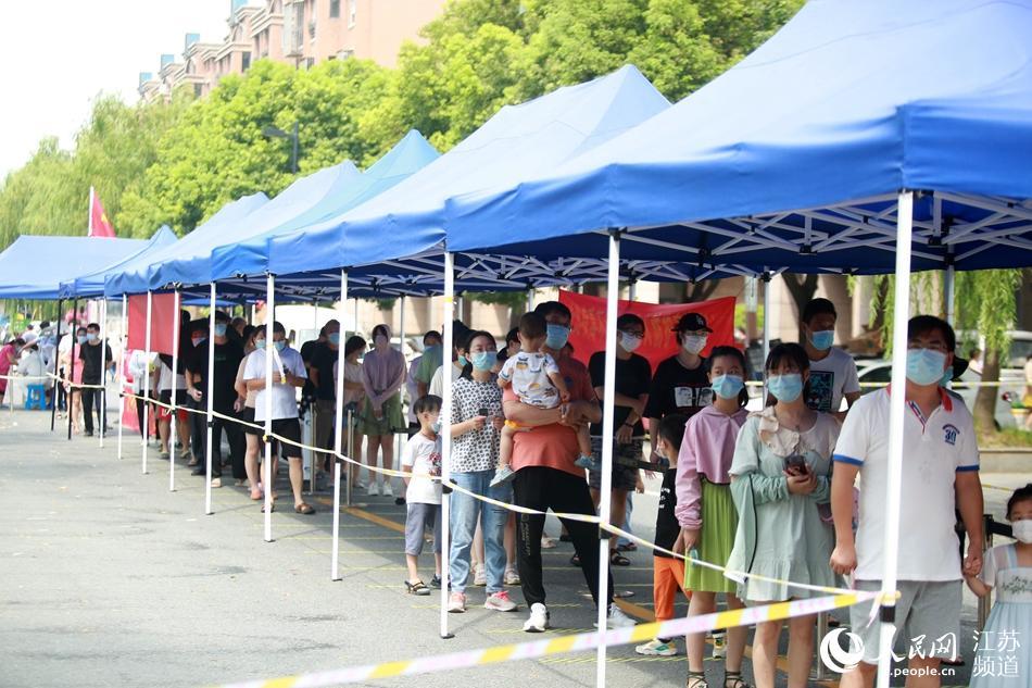 江苏扬州启动主城区第五轮大规模核酸检测