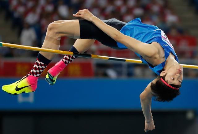 从跳高冠军到龙吸水张国伟到底经历了什么