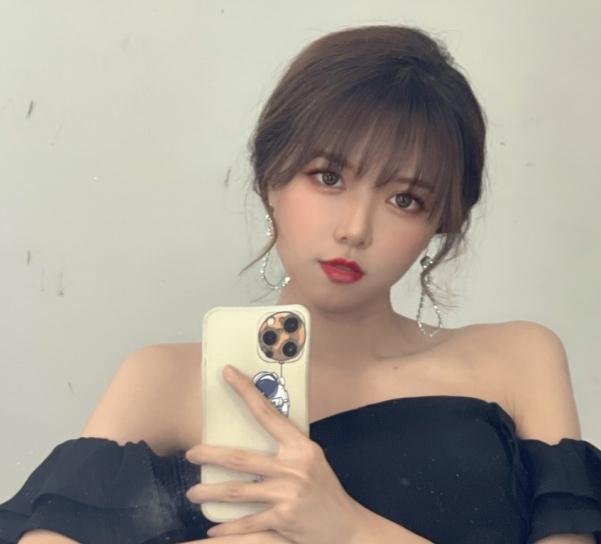 骆歆私人照片流出网友直呼这就是上海名媛