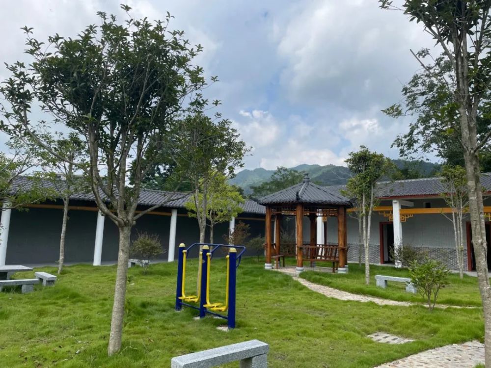 给老人一个幸福的家 这个村级居家养老服务中心正式运营_腾讯新闻